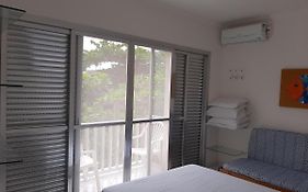 Apto 1 dorm Guarujá, Enseada, 1 quadra da praia